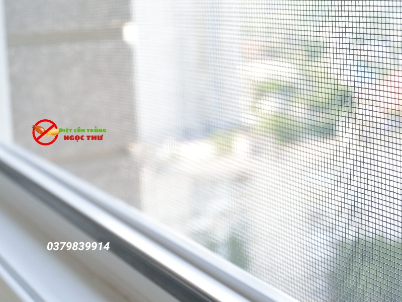 Top 10 Cách Diệt Muỗi Tận Gốc Đơn Giản Cho Mọi Gia Đình 4 Diệt muỗi tận gốc bằng cách sử dụng lưới chống muỗi